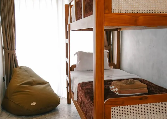Kala Surf Camp 4*