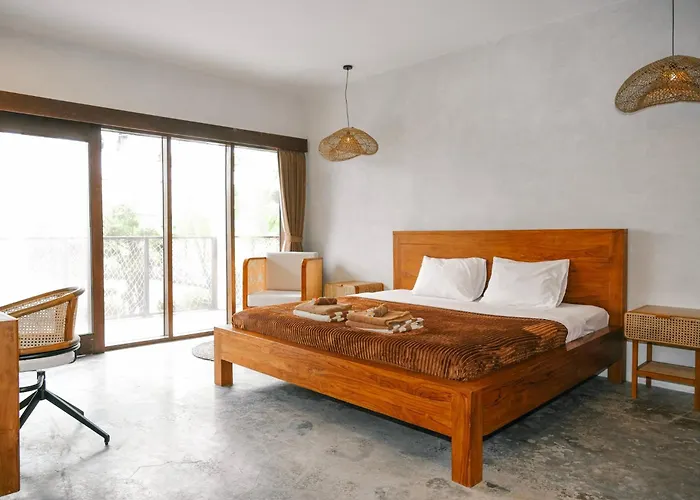 Kala Surf Camp Hotel